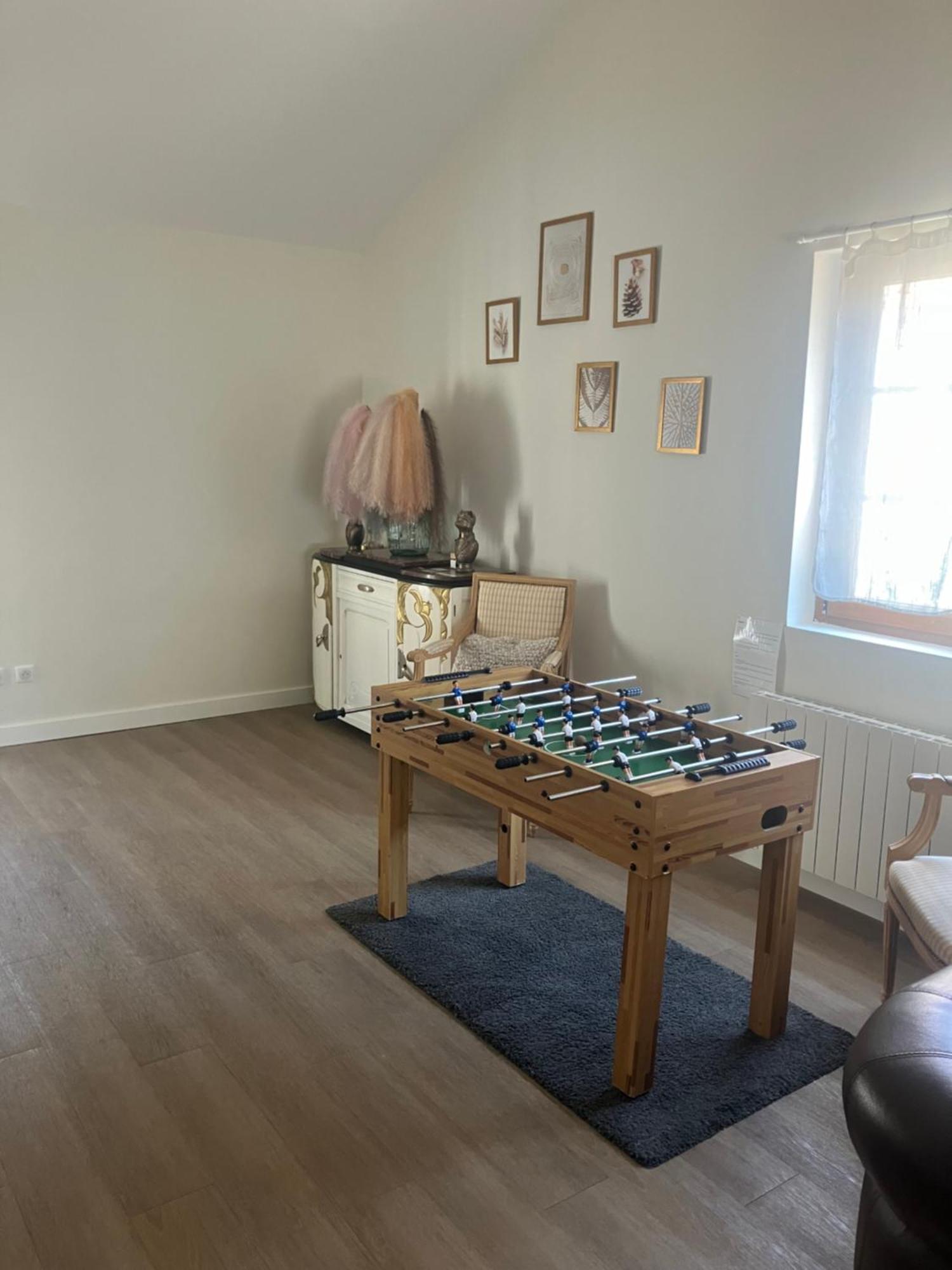 Le Carrosse, La Diligence, Centre Saint Jean De Losne Tarif 2Pers 1 Chambre, Tarif 4 Pers 2 Chambres 외부 사진